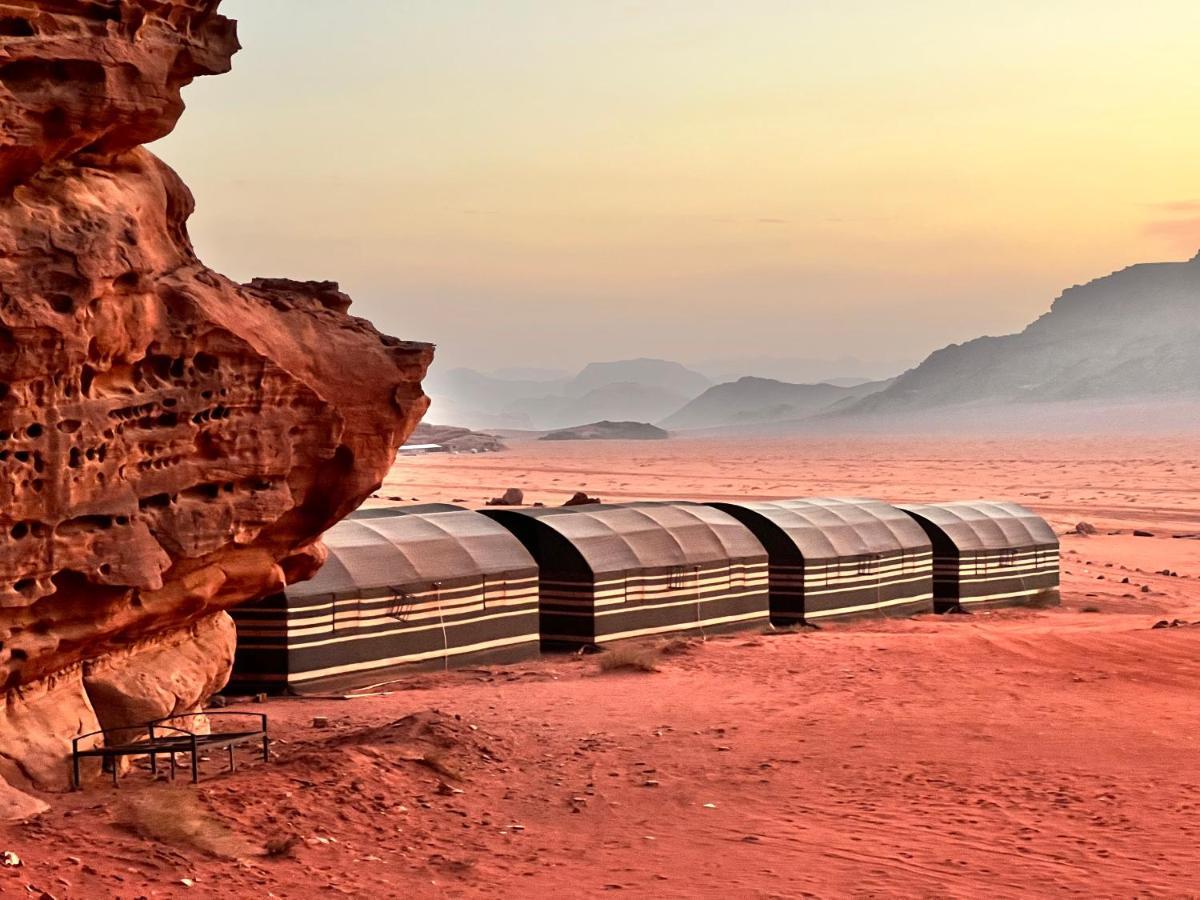 Wadi Rum Shooting Stars Camp Exteriér fotografie