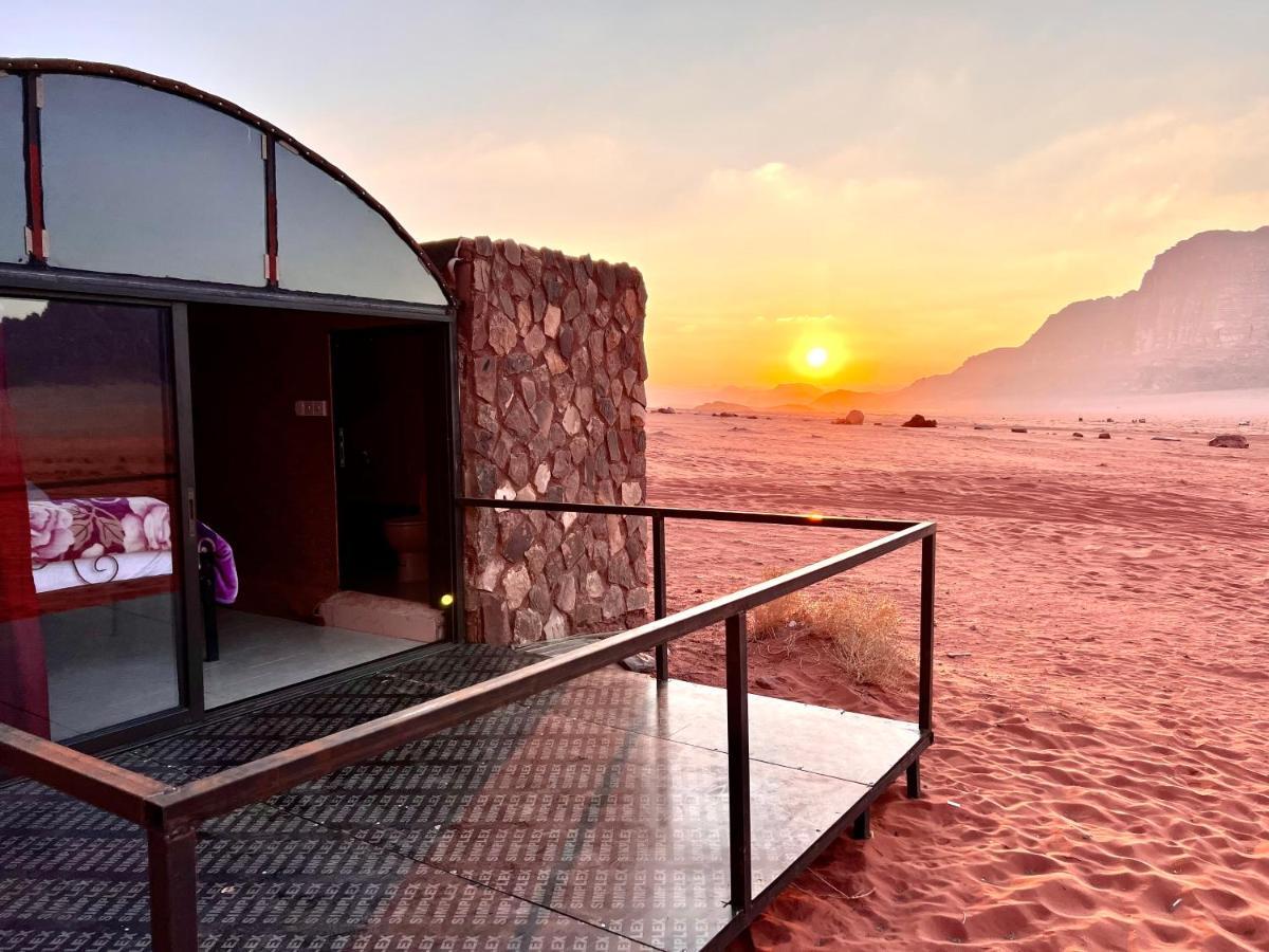 Wadi Rum Shooting Stars Camp Exteriér fotografie