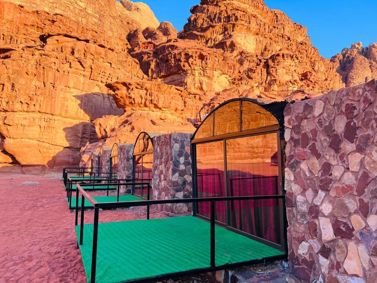 Wadi Rum Shooting Stars Camp Exteriér fotografie