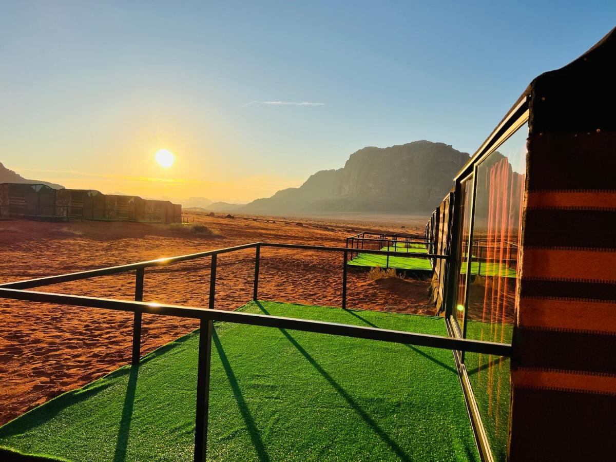 Wadi Rum Shooting Stars Camp Exteriér fotografie