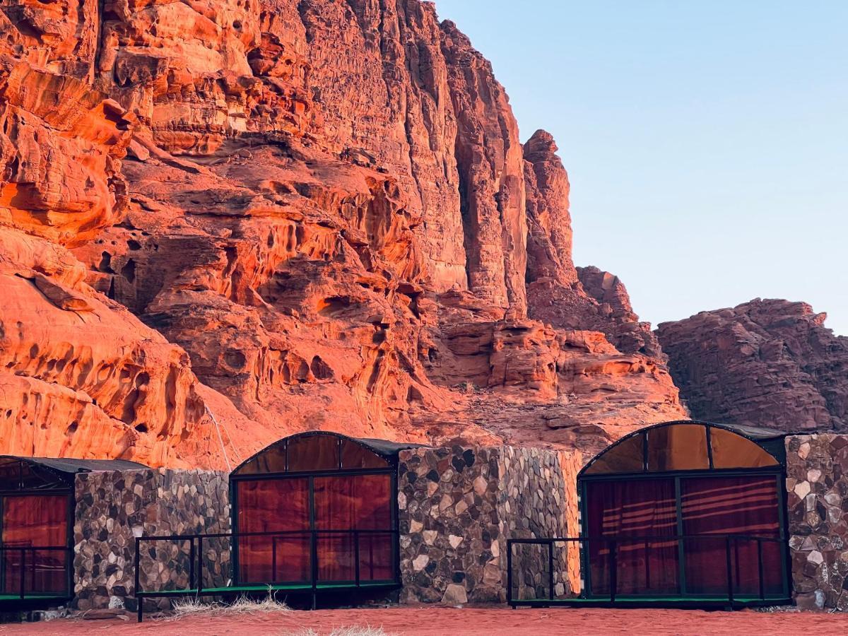 Wadi Rum Shooting Stars Camp Exteriér fotografie