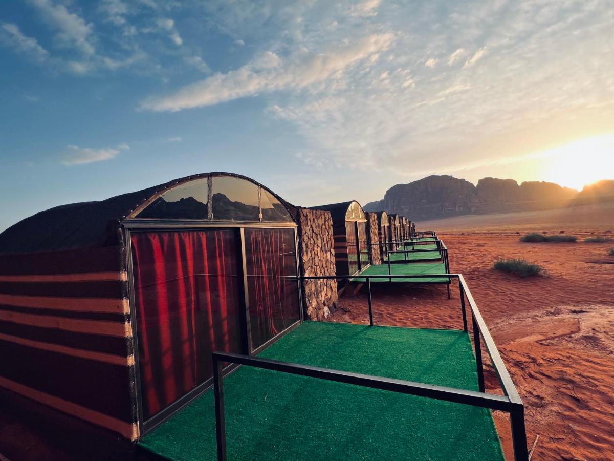 Wadi Rum Shooting Stars Camp Exteriér fotografie