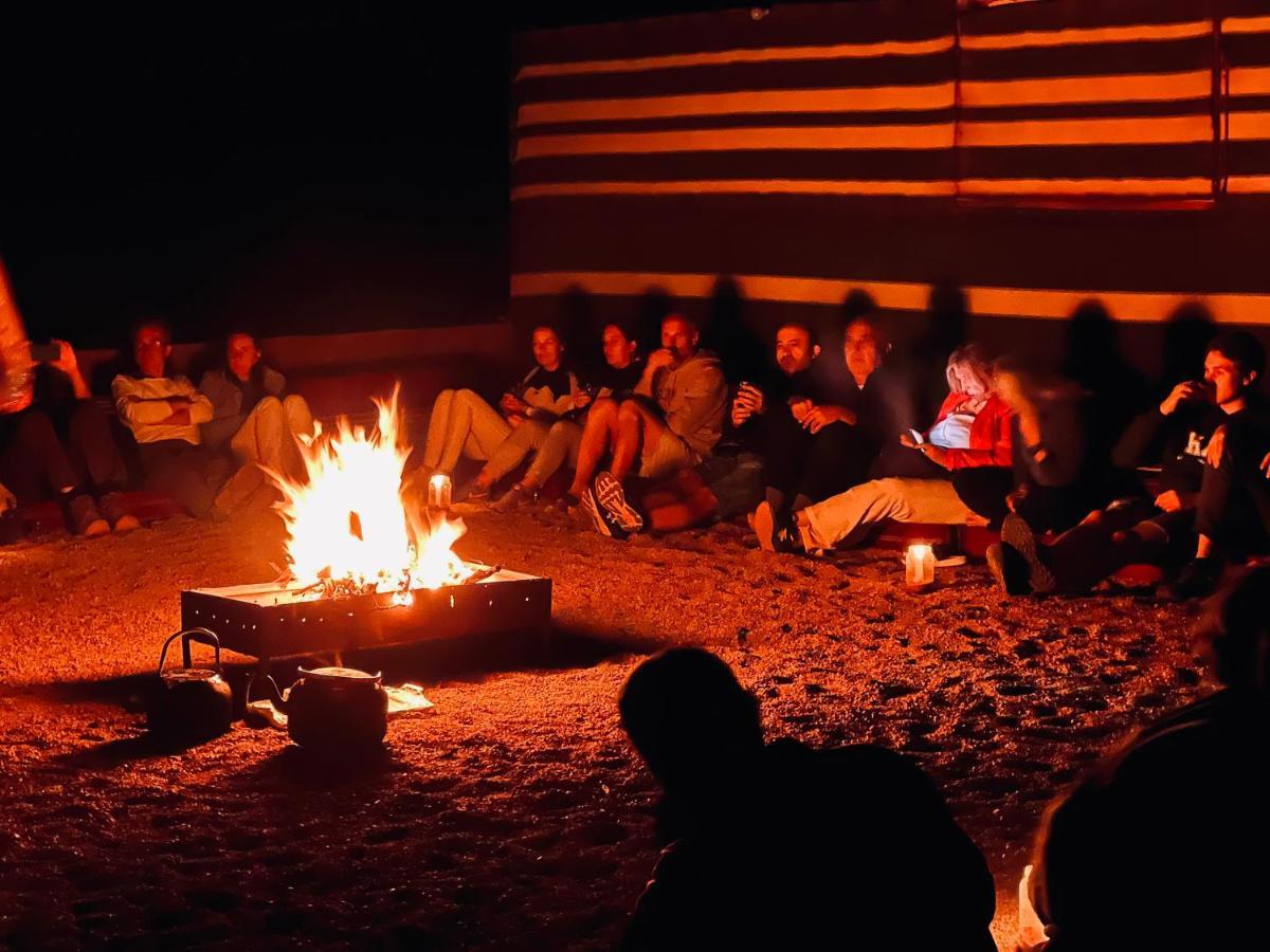 Wadi Rum Shooting Stars Camp Exteriér fotografie