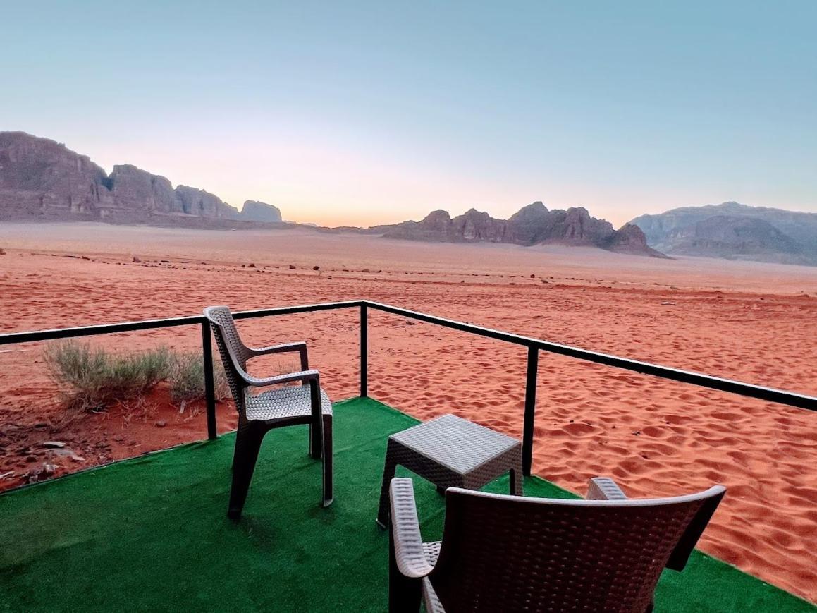 Wadi Rum Shooting Stars Camp Exteriér fotografie